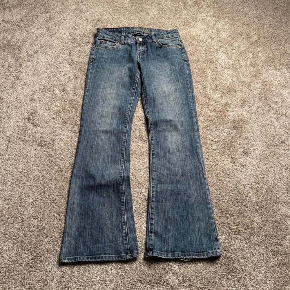 AMERICAN EAGLE "HIPSTER" LOW RISE FLARED DENIM